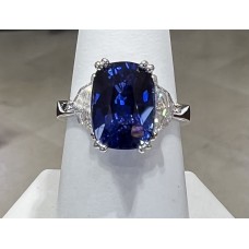 18KWG Sapphire and Dia 3 stone ring