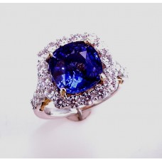 18K T/T diamond and blue sapphire ring 