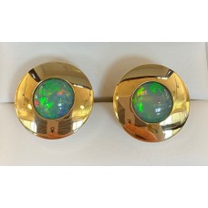 Men's 18 karat yellow gold Opal cuff links